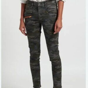 NWT Etienne Marcel Zippered Camouflage Jeans $228 Size 27